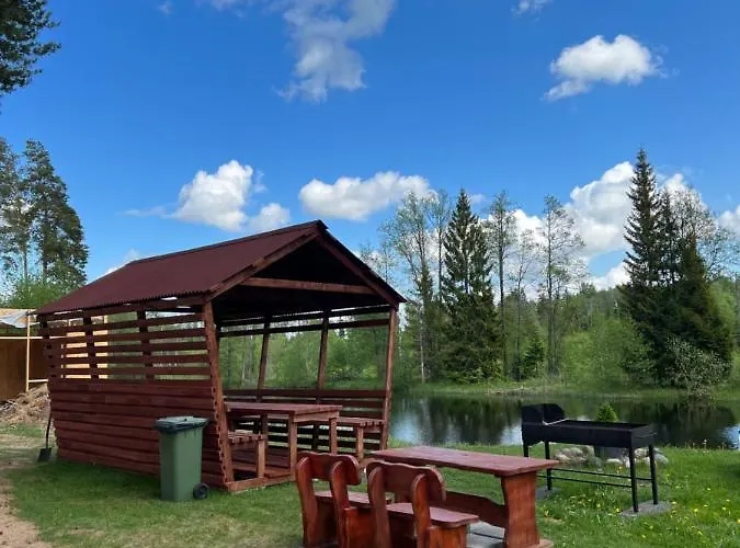 Artur's Eaterie And * Viitna