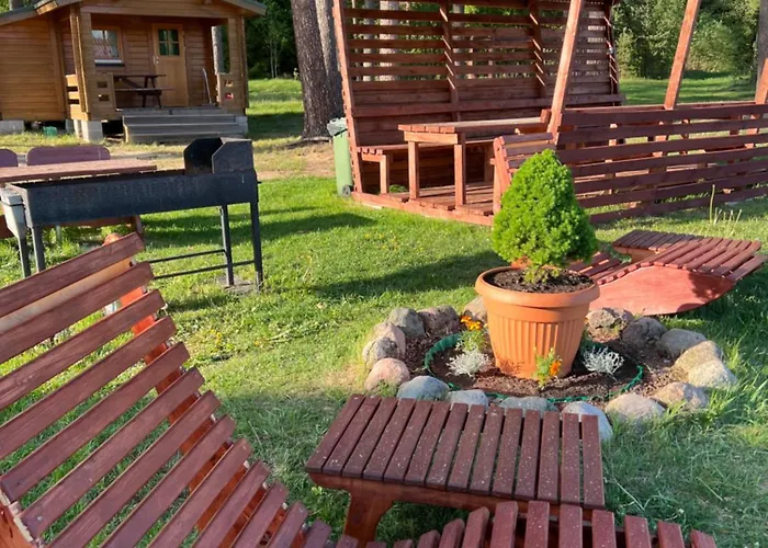 Artur's Eaterie And * Viitna