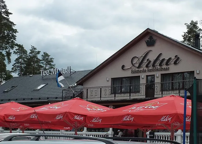 Artur's Eaterie And * Viitna